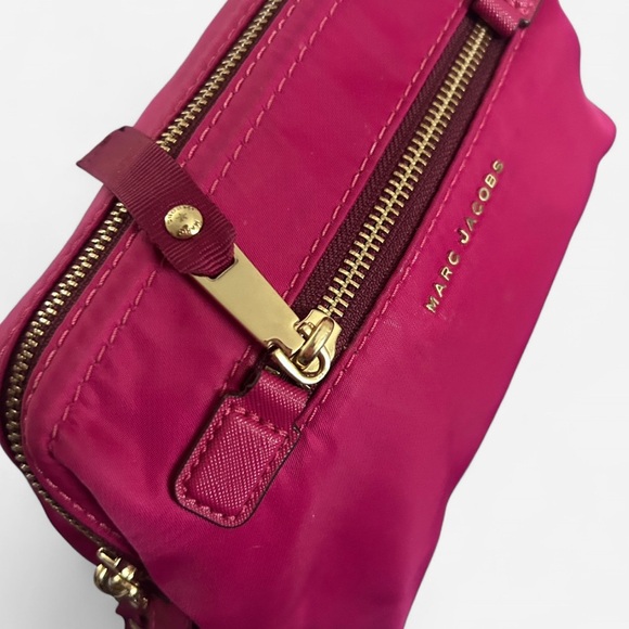 Marc Jacobs Purple Cosmetic Bag Sleek Design - Picture 2 of 7